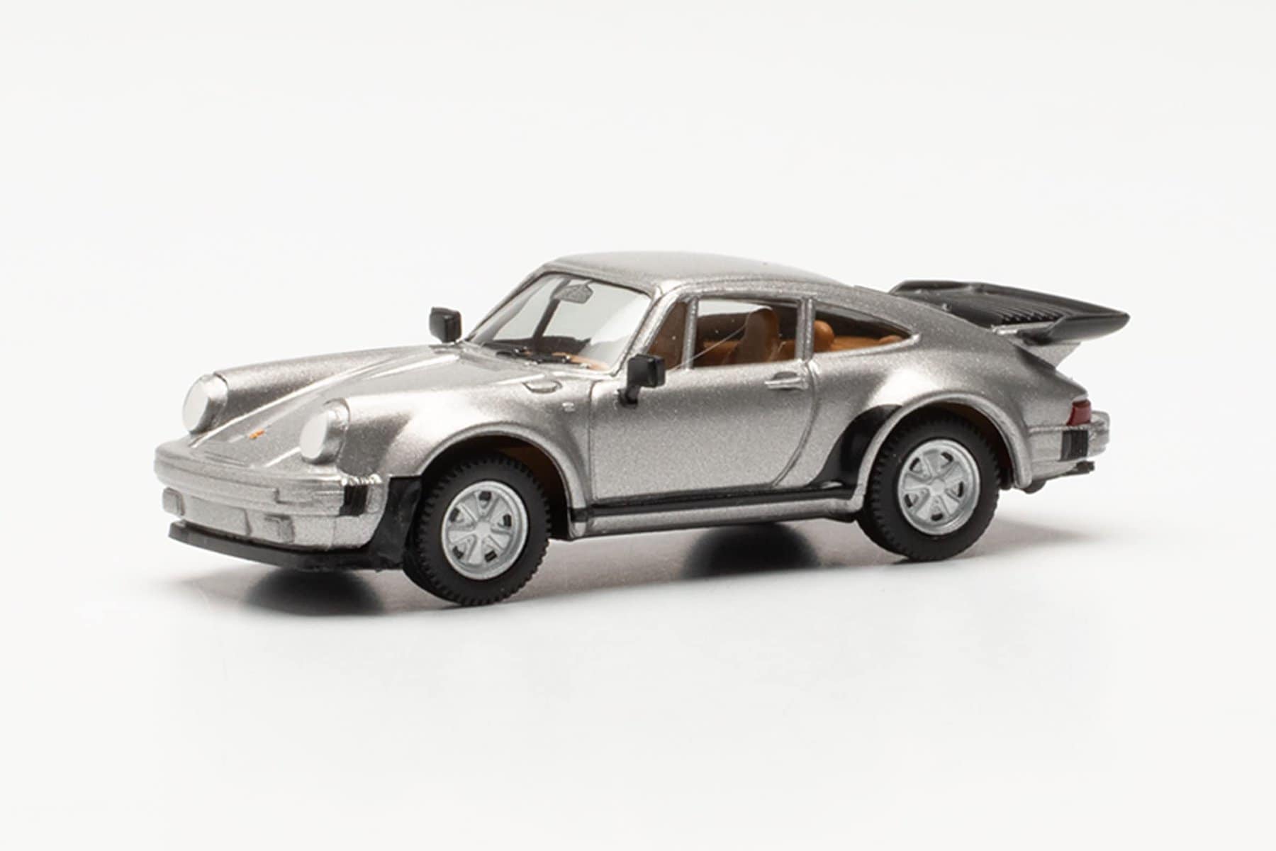 herpa 030601-003 Modellauto Porsche 911 Turbo, originalgetreu im Maßstab 1:87, Auto Modell für Diorama, Modellbau Sammlerstück, Deko Automodelle aus Kunststoff, Farbe: Silber metallic Miniaturmodell