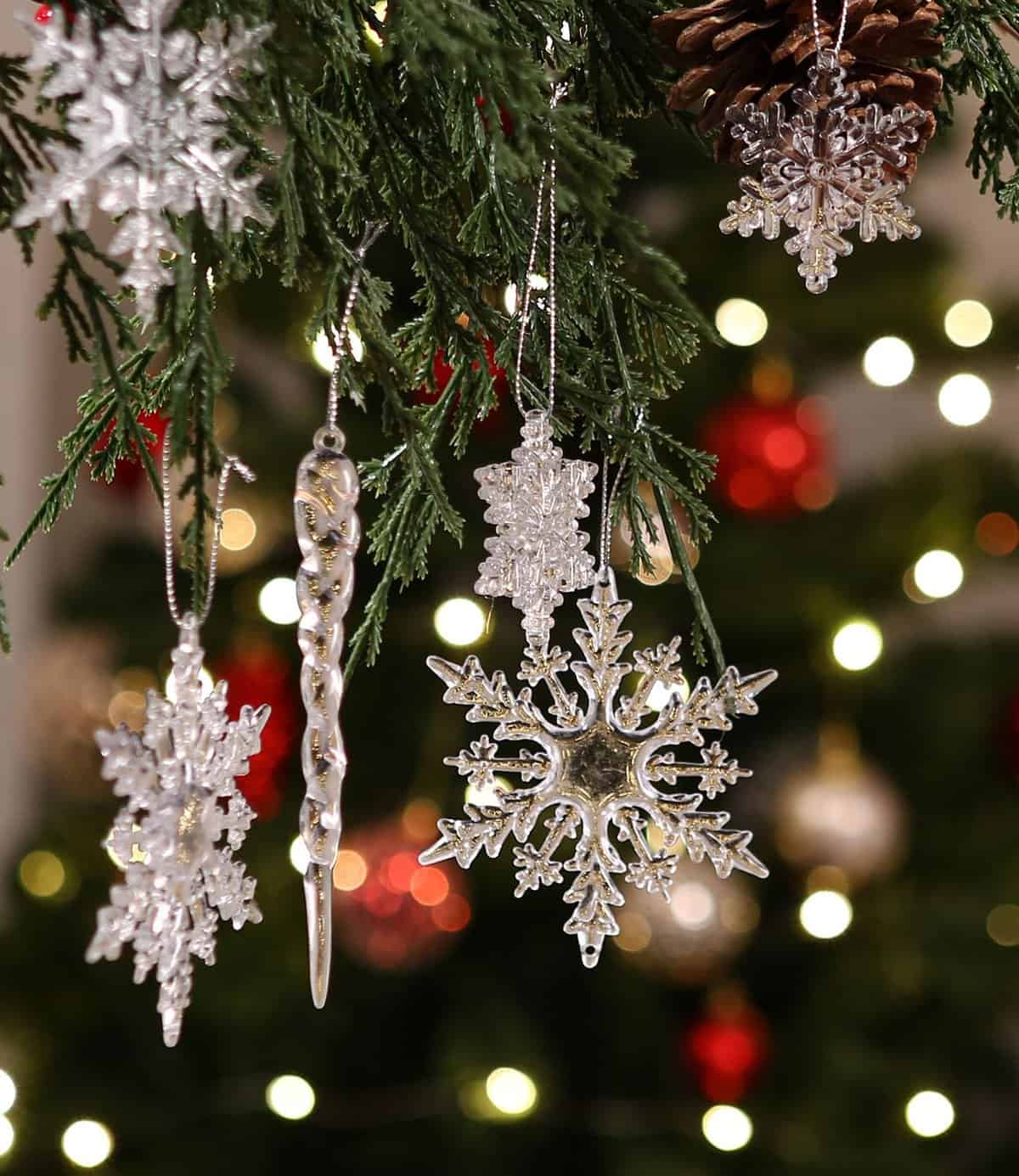 Christbaumschmuck Schneeflocken Eiszapfen Anhänger 64 Stück,Acryl Eiszapfen Deko Weihnachtenbaum Anhänger,Weihnachtsbaum Schneeflocken Dekorationen,Ornamente für Weihnachten Party Hochzeit Dekoration