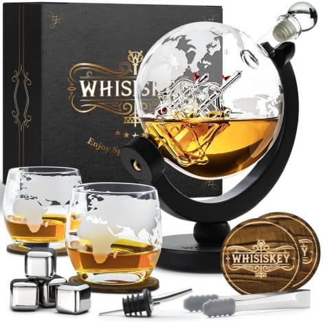 Whisiskey – Whisky-Karaffe mit Globus-Design und 900 ml Volumen, inklusive 4 Whisky-Steine, Ausgießer, Tülle & 2 Gläser. Perfekte Männergeschenke.