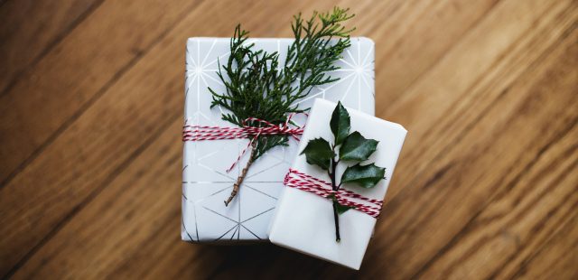 Weihnachtsgeschenke für Kinder: Den Weg durch das Labyrinth finden und lustige Weihnachtsgeschenkideen für Mädchen finden